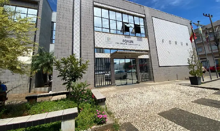 Acusado de obrigar ex-companheira a ingerir soda cáustica e tentar degolá-la será julgado nesta sexta-feira em Campos Novos