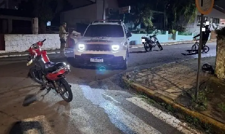 Adolescente de 16 anos é apreendido após fugir da PM e provocar colisão no Centro