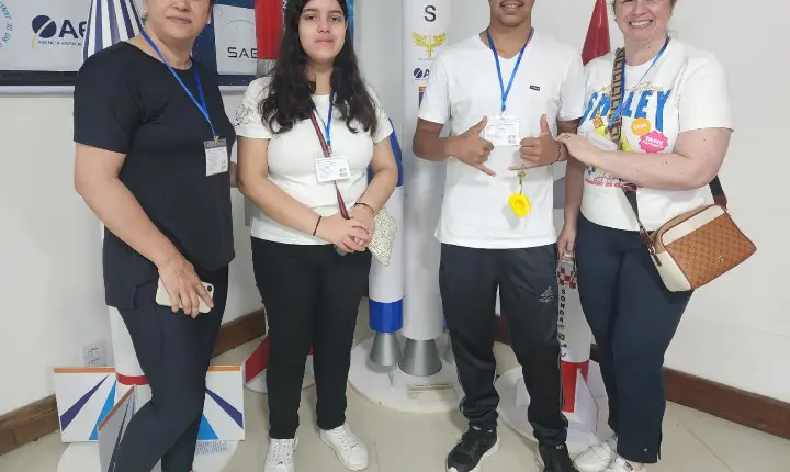 Alunos da Escola Santa Júlia Billiart representam Campos Novos na 81ª Jornada de Foguetes no Rio de Janeiro