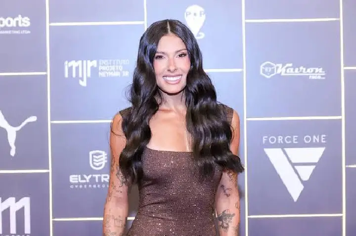 Ana Castela brinca com ’15º namorado’ e atiça as suspeitas
