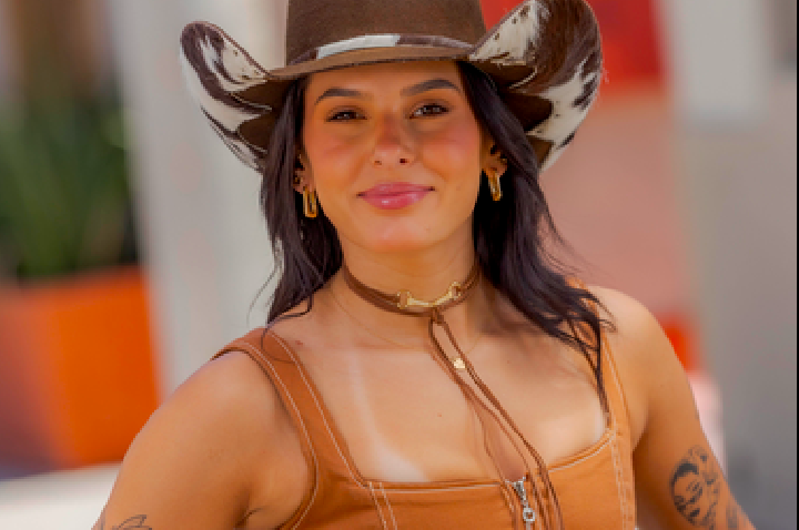 Ana Castela revela que fará pausa na carreira: “Vou ser fazendeira”