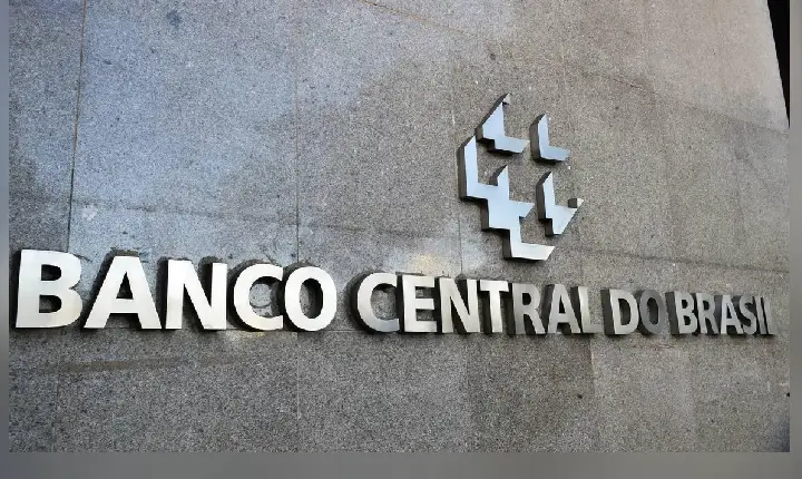 Banco Central e Receita Federal são autorizados a realizar concursos