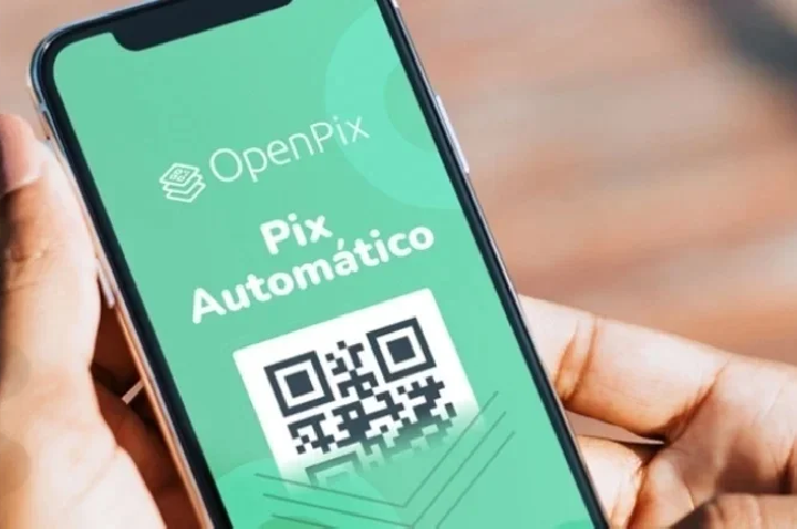 Bancos passam a oferecer Pix Automático a partir desta segunda.