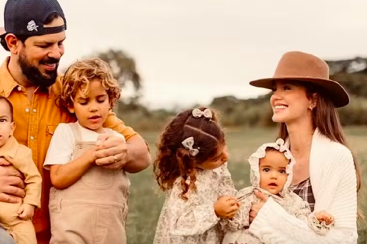 Biah Rodrigues diz que 'falta tempo' em meio aos cuidados com a família.