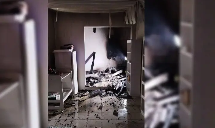 Bombeiros combatem incêndio em casa de dois pavimentos no Centro de Campos Novos