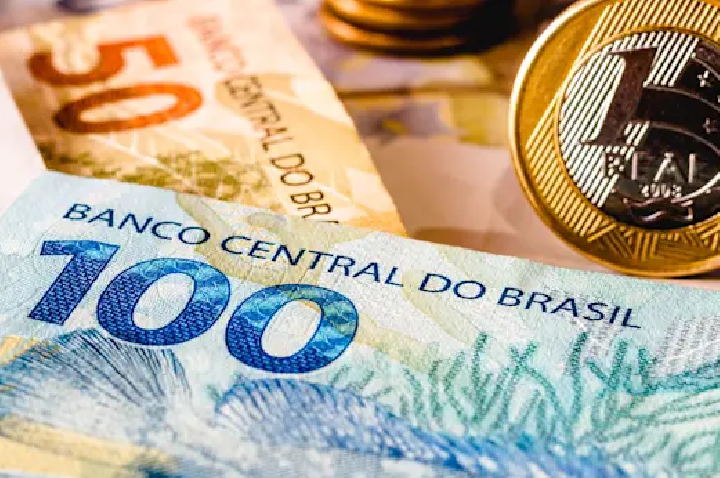 Caixa libera abono salarial para nascidos em setembro e outubro.