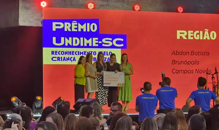 Campos Novos conquista Selo Prata durante participação no Fórum da Undime