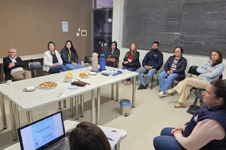 CDL realiza Roda de Conversa com associados