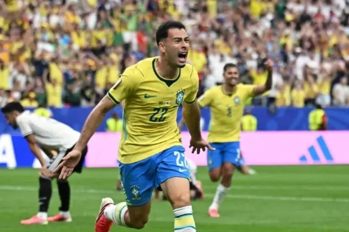 Com drama e gol aos 49, Brasil vira para cima do Japão e vai às oitavas de final