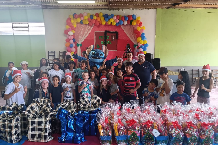 Comunidade da Corredeira celebra o fim do ano letivo com Natal Solidário
