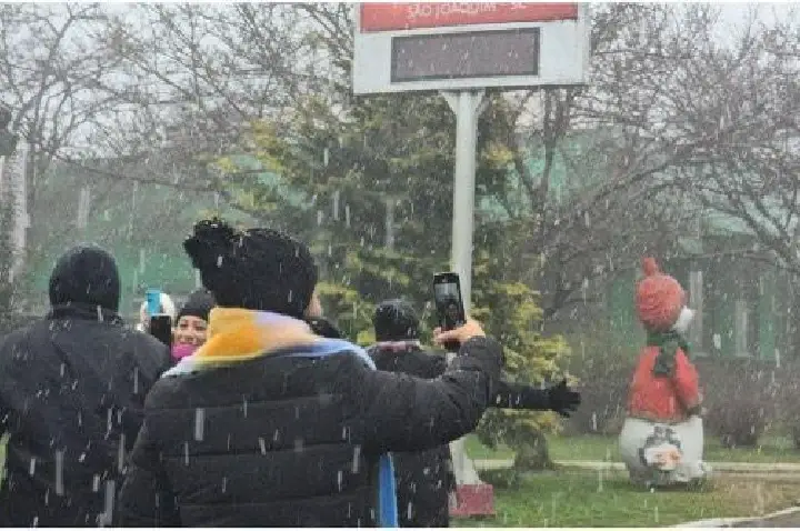 Depois da neve, frio intenso deve seguir pelos próximos dias em SC.
