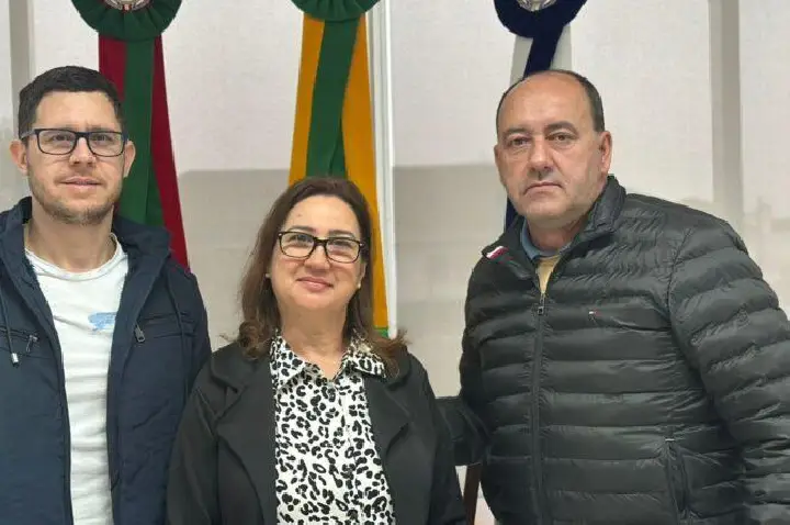 Eleição democrática define novos gestores das escolas municipais de Campos Novos.