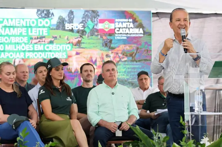 Em Concórdia, governador Jorginho Mello anuncia R$ 240 milhões em crédito para produtores e reforça apoio à cadeia produtiva do leite