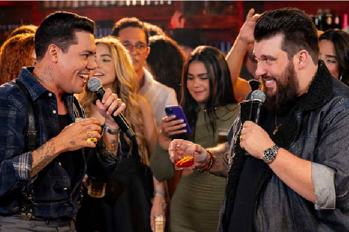 Encontro de amigos: Felipe Araújo junta a sua voz com a de Panda em “Ponto G”