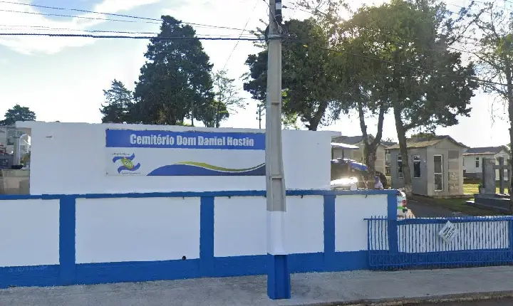 Entrada de veículos no Cemitério Dom Daniel Hostin será restrita a idosos e PCDs
