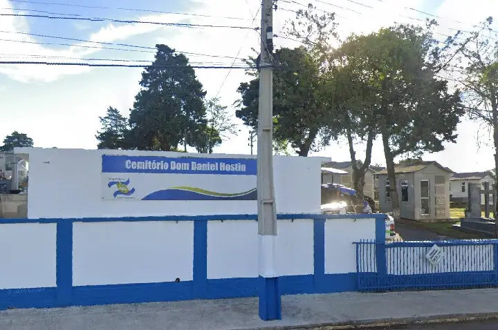 Entrada de veículos no Cemitério Dom Daniel Hostin será restrita a idosos e PCDs