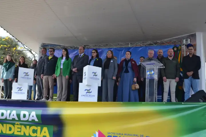 Famílias lotam as ruas de Campos Novos para celebrar o 7 de Setembro
