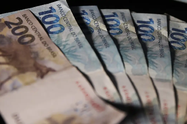 FGTS distribuirá quase R$ 13 bi do lucro de 2024.
