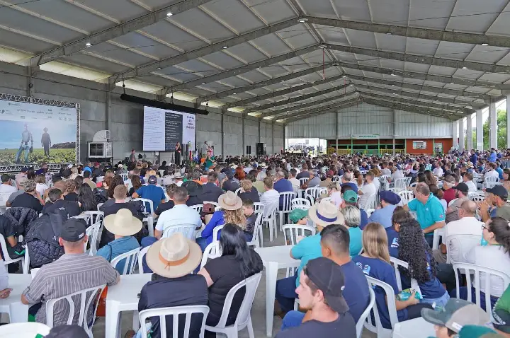Grande público e palestra de Richard Rasmussen marcam o terceiro dia do Show Tecnológico Copercampos
