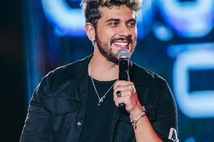 Gustavo Mioto afirma que carreira internacional sai do papel este ano e entrega detalhes.