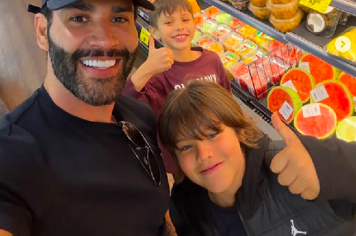 Gusttavo Lima mostra momento raro com os filhos: ‘Programa de meninos’
