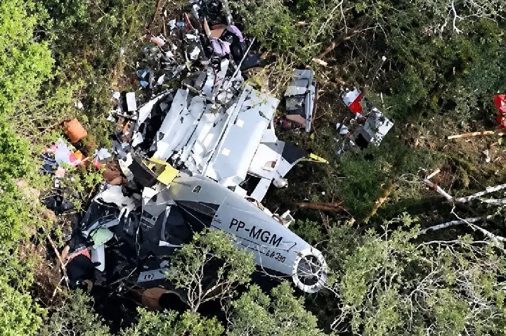 Helicóptero é localizado na Serra de SC; entre as vítimas está Rick da dupla com Renner