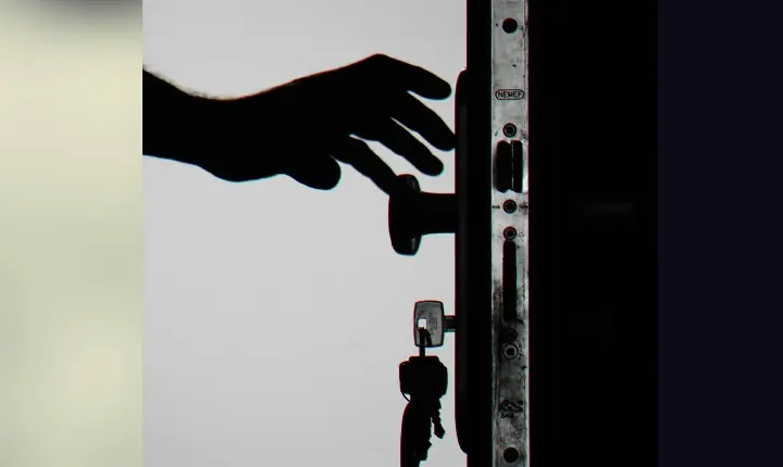 Homem aproveita distração de comerciante e furta dinheiro em Abdon Batista