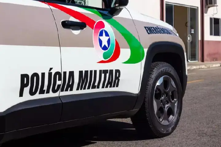 Homem é autuado por som alto no interior de Campos Novos.