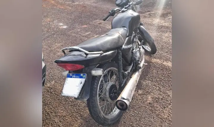 Homem é detido após fugir da Polícia Militar e dirigir sem habilitação em Campos Novos