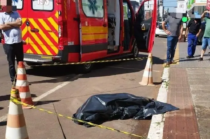 Homem morre após cair de prédio no Centro de Campos Novos.