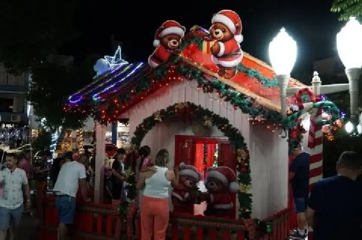 Horário Especial de Natal em Campos Novos: Compre com Tradição e Tranquilidade no Comércio Local