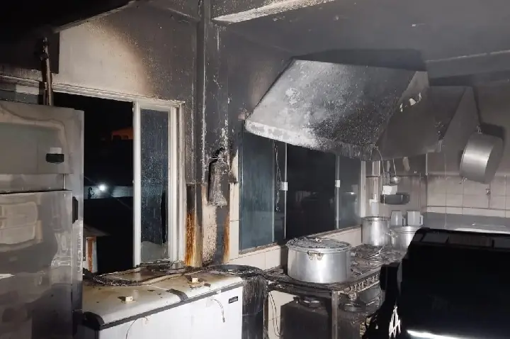 Incêndio atinge restaurante no Centro de Campos Novos