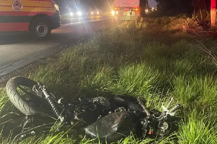 Motociclista morre em colisão frontal na BR-282