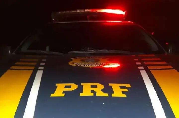 Motorista é preso pela PRF com pistola na cintura e maconha na BR-282 em Campos Novos