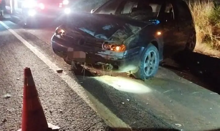 Motorista fica ferido após saída de pista na BR-282, em Campos Novos