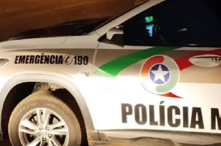 Mulher de 27 anos é presa em Campos Novos durante operação de combate à exploração sexual.