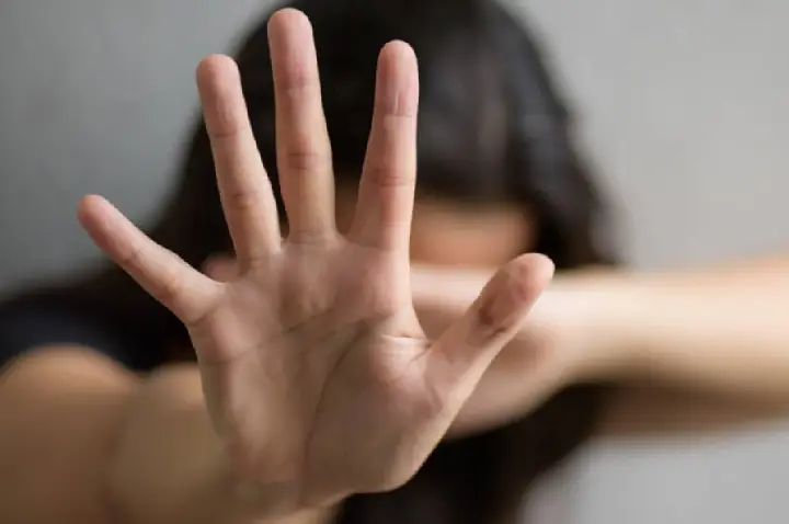 Mulher é agredida e ameaçada de morte pelo companheiro em Campos Novos