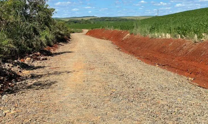 Município dá continuidade às melhorias nas estradas rurais de Campos Novos
