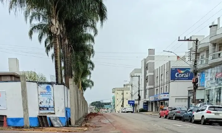 Obras no Cemitério São João Batista geram reclamações de moradores e comerciantes em Campos Novos