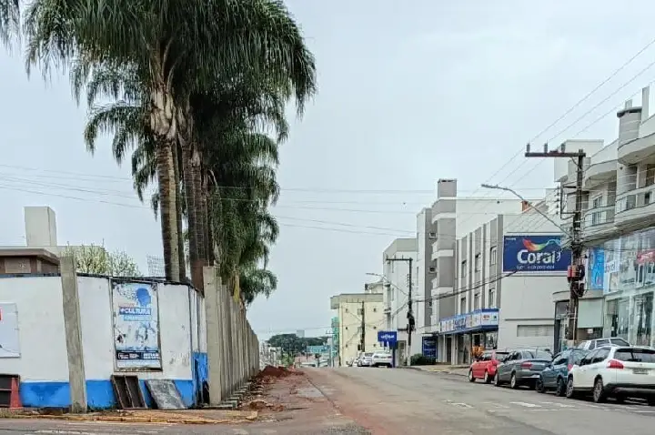 Obras no Cemitério São João Batista geram reclamações de moradores e comerciantes em Campos Novos