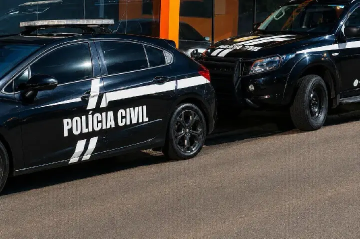 Operação da Polícia Civil mira suspeitos de golpe milionário contra morador de Campos Novos