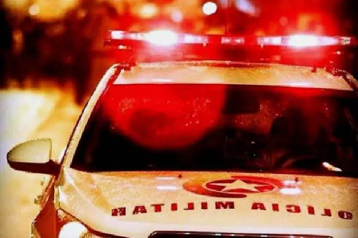 Pai segura faca com as mãos e escapa de ataque do próprio filho em Campos Novos