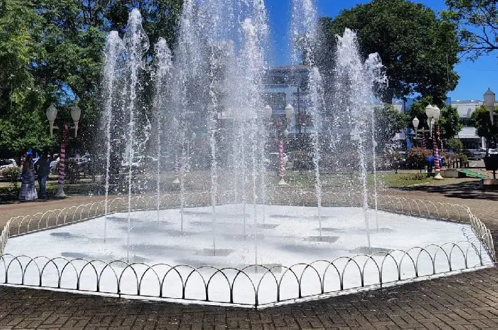 Parceria viabiliza reativação do chafariz da Praça Lauro Müller em Campos Novos