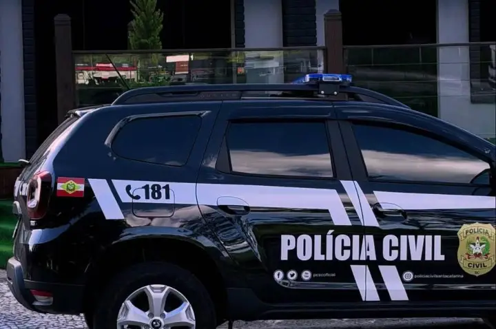 Polícia Civil e Militar cumprem mandado de busca em investigação de furto a agência bancária em Brunópolis