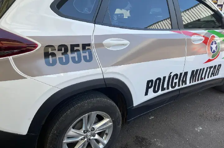 Polícia Militar cumpre dois mandados de prisão em Campos Novos.