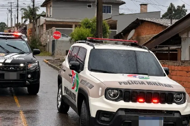 Polícias Civil e Militar realizam ação conjunta e homem é preso com pistola em Campos Novos