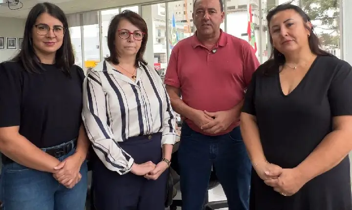 Prefeito anuncia Carla Cristiane Barbosa Antunes como nova secretária de Saúde