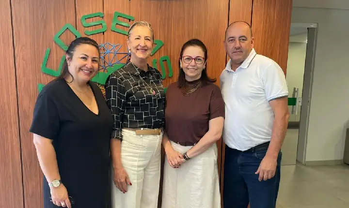 Prefeito Dirceu Kaiper e equipe alinham ações no COSEMS SC