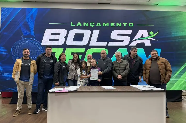 Prefeitura de Campos Novos oficializa Bolsa JECAM 2026 e homenageia Alemão Preto