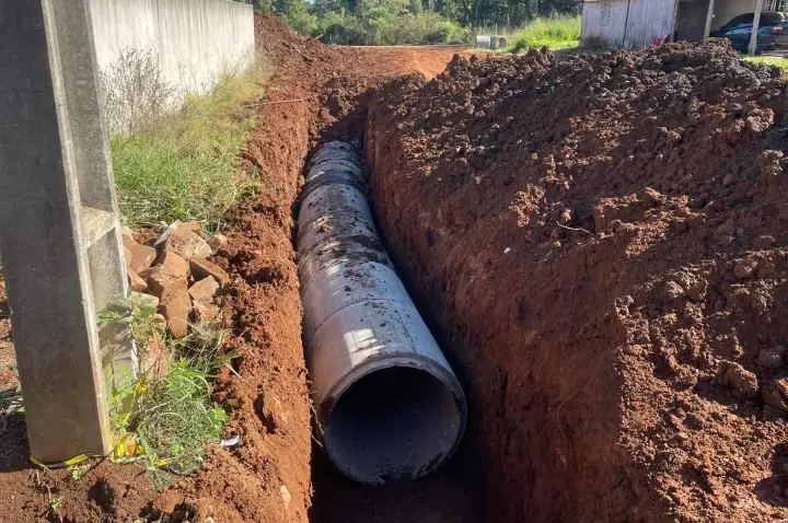 Prefeitura realizou melhorias na Rua Ermelinda Tesser para acabar com alagamentos